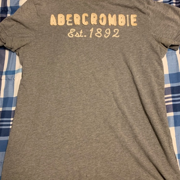 Lot of 15 Men’s Medium Abercrombie Shirts/Sweaters - Picture 13 of 14